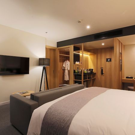 Hotel Zazz Urban Ho Chi Minh Exterior foto